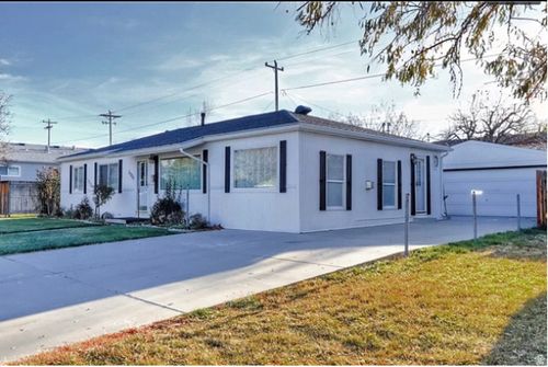 5220 S Charlotte Ave, Kearns, UT, 84118-6840 | Card Image
