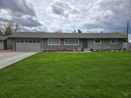 1932 Nw 4th Ave, Ontario, OR, 97914-1308 | Card Image