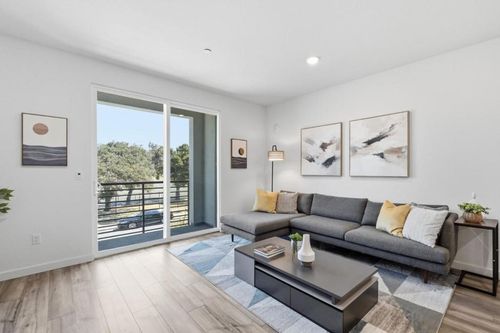 1721 18th St, Oakland, CA, 94607-1658 | Card Image
