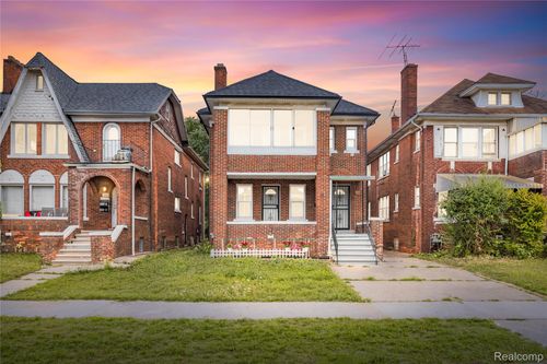 3251 Calvert St, Detroit, MI, 48206-1407 | Card Image