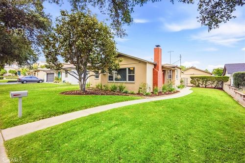 226 Sultana Ave, Upland, CA, 91786-6735 | Card Image