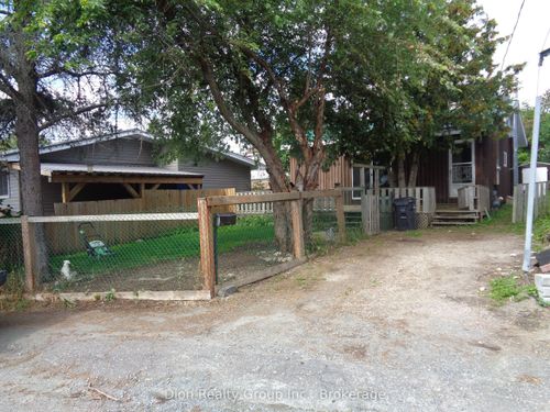 20 Dixon Ave, Kirkland Lake, ON, P2N1W4 | Card Image