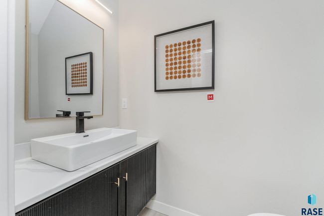 108 N Bryggen Pl, Townhouse with 3 bedrooms, 3 bathrooms and null parking in Sioux Falls SD | Image 10
