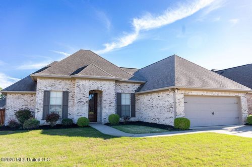 119 Essen Ln, Madison, MS, 39110-6642 | Card Image