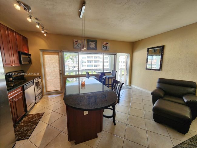 APT-320 - 2881 Ne 32 Nd St, Condo with 1 bedrooms, 1 bathrooms and null parking in Fort Lauderdale FL | Image 11