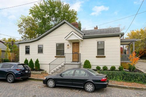 131 Lansing St, Columbus, OH, 43206-2602 | Card Image