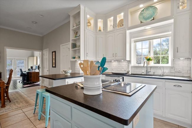 67 S Lakeshore Dr, House other with 4 bedrooms, 3 bathrooms and null parking in Ransom Canyon TX | Image 16