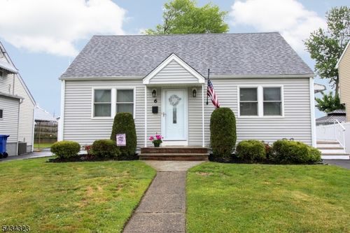 6 Knollwood Rd, Totowa, NJ, 07512-1908 | Card Image