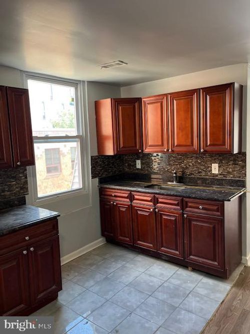 3f-1412 W Tioga St, PHILADELPHIA, PA, 19140-5035 | Card Image