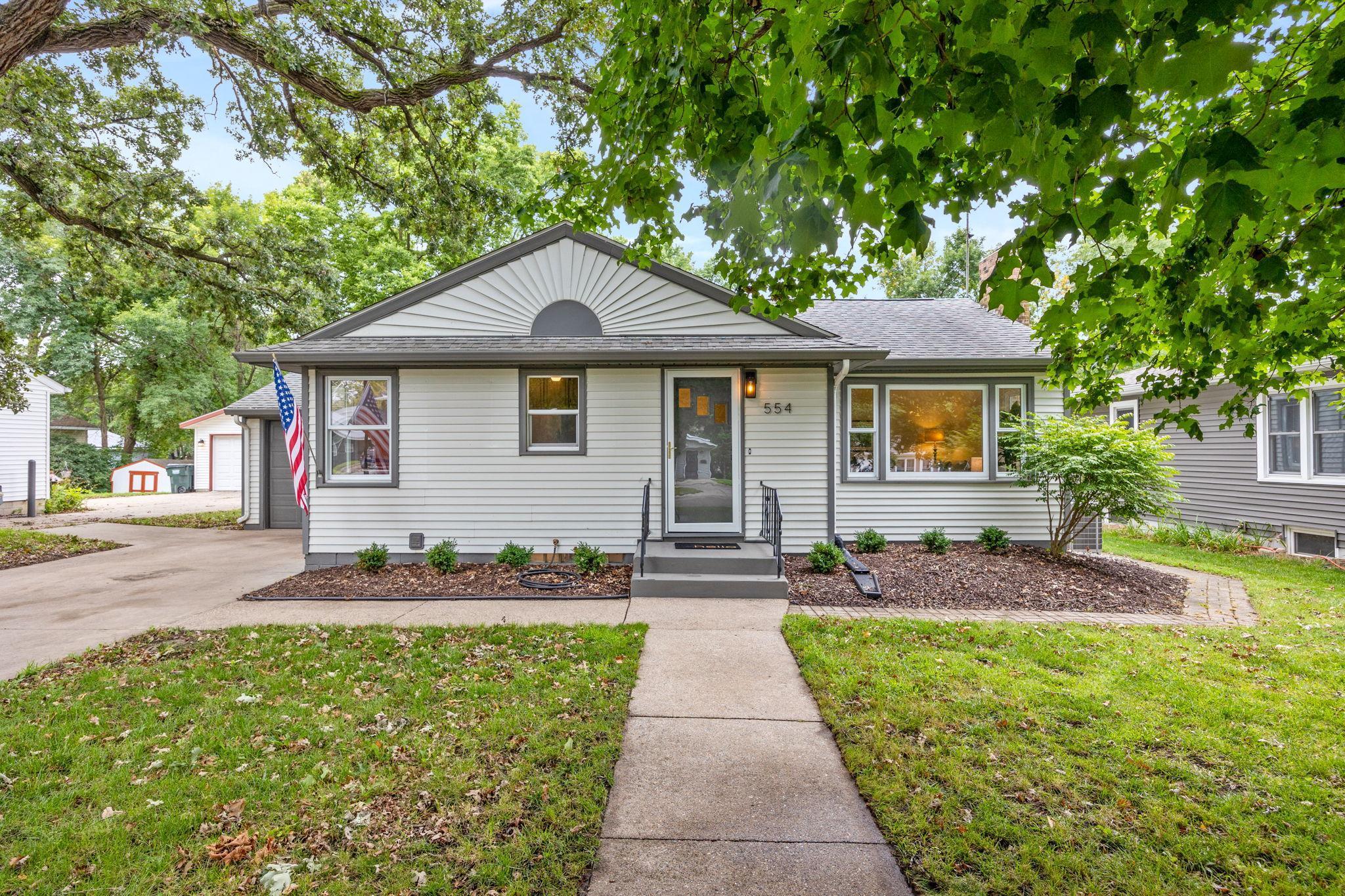 Madson Ave, Hutchinson, MN 55350
