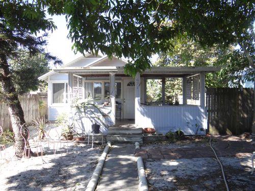 611 N E St, Lake Worth Beach, FL, 33460-2852 | Card Image