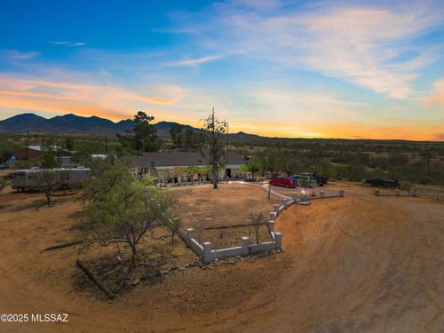 25340 E Tonopah Trl, Benson, AZ, 85602-7266 | Card Image