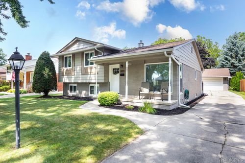 693 Shenandoah Dr, Clawson, MI, 48017-3003 | Card Image
