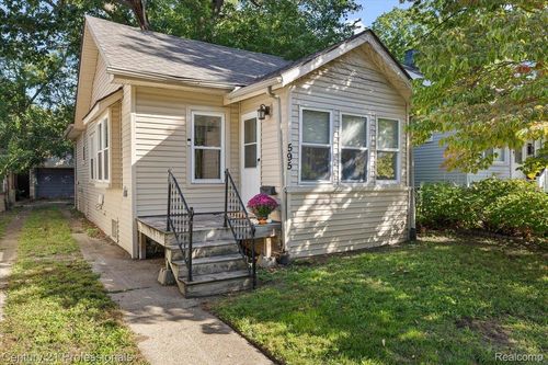 595 Drayton St, Ferndale, MI, 48220-1328 | Card Image
