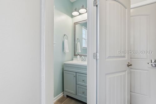 5 Vista Pointe Dr, Bluffton, SC, 29910-9345 | Card Image