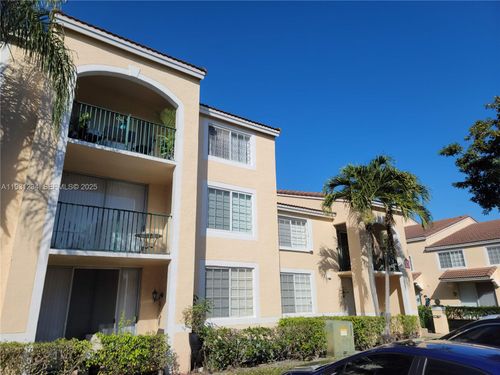 apt-205-1701 Village Blvd, West Palm Beach, FL, 33409-2064 | Card Image