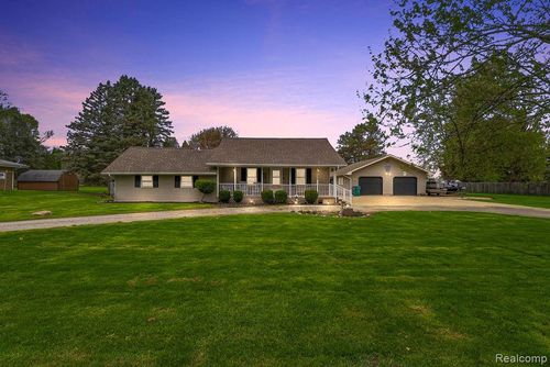 4246 S Durand Rd, Durand, MI, 48429-9785 | Card Image