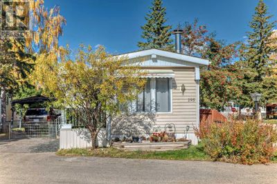 3223 83 St Nw, House other with 3 bedrooms, 1 bathrooms and 3 parking in Calgary AB | Image 2