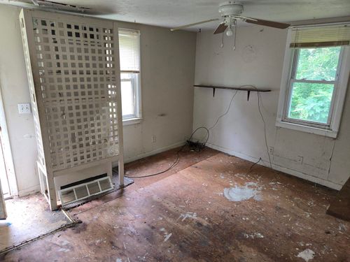 348 Nightingale Avenue, Lapeer, MI, 48446 | Card Image