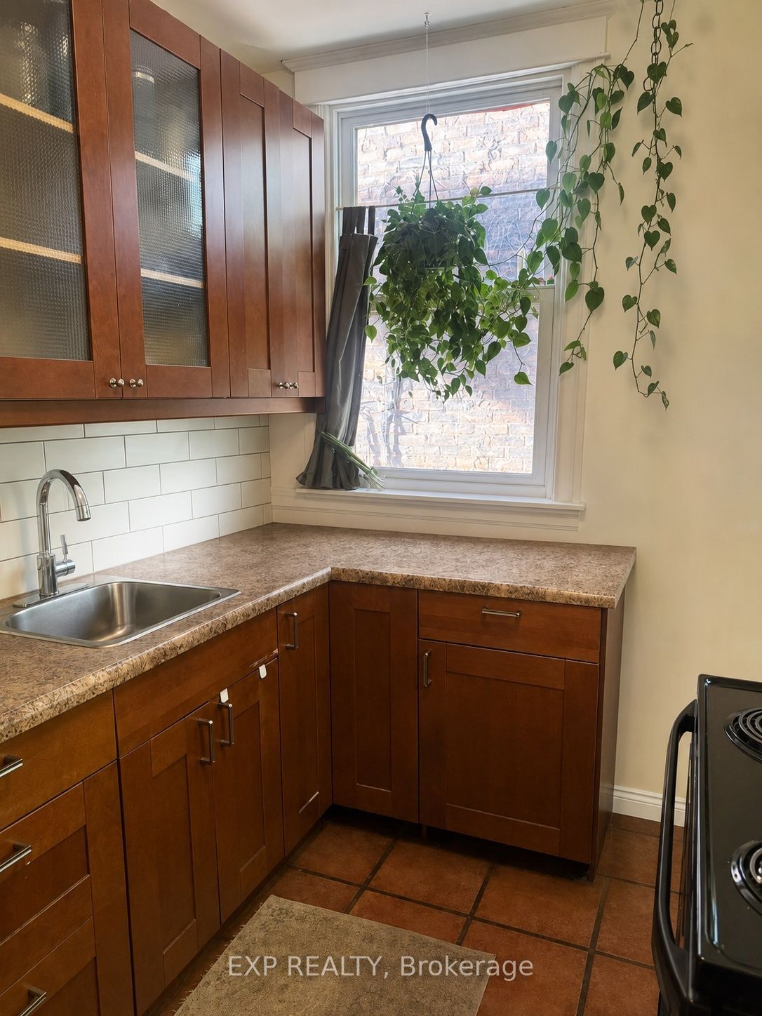 Residential Lease in Hamilton 2