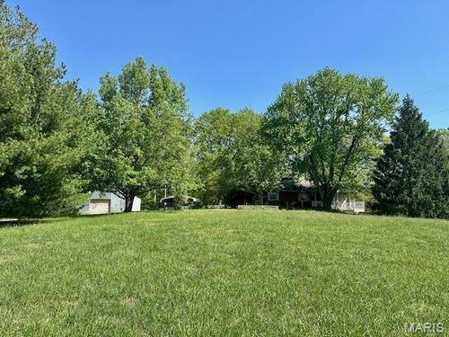 18868 Chickadee Dr, Marble Hill, MO, 63764-5865 | Card Image