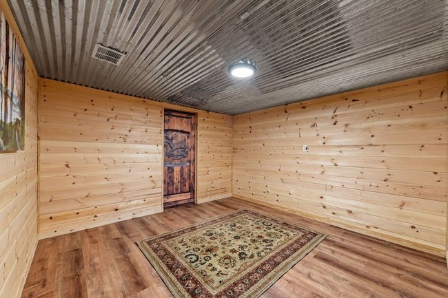 143 Kaely Dr, Home with 3 bedrooms, 3 bathrooms and null parking in Mineral Bluff GA | Image 94