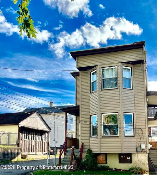 2-642 Alder St, Scranton, PA, 18505-4377 | Card Image