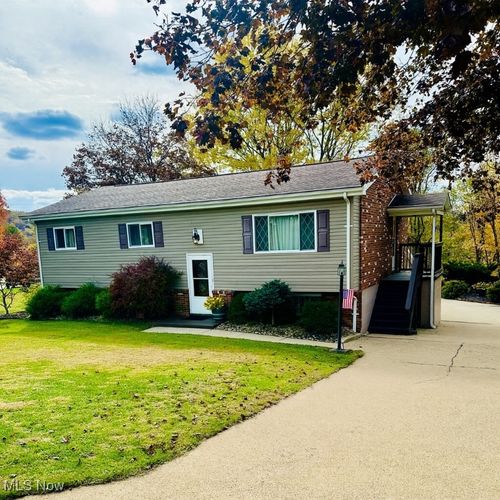 219 Aztec Ln, New Cumberland, WV, 26047-3159 | Card Image