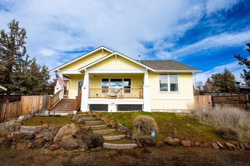 8906 Sw Shad Rd, Terrebonne, OR, 97760-7802 | Card Image