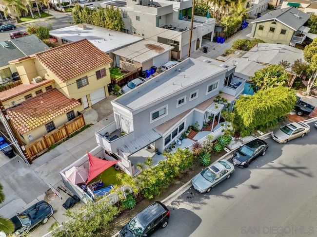 4010 Crown Point Dr, House other with 2 bedrooms, 3 bathrooms and 2 parking in San Diego CA | Image 33