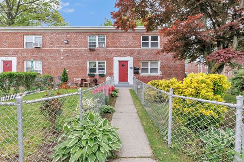 397 D Building 3 Granfield Avenue, Bridgeport, CT, 06610 | Card Image