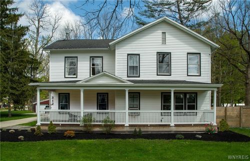 312 Center St, East Aurora, NY, 14052-2235 | Card Image