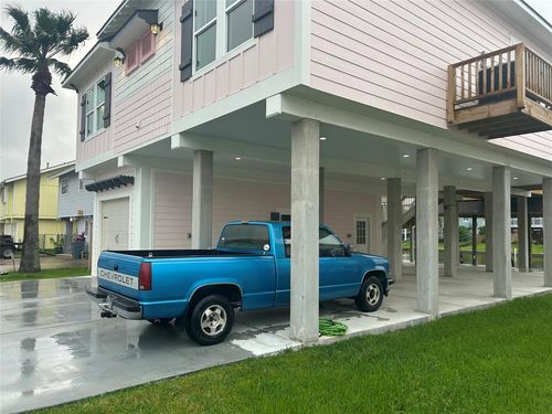 874 Bonita St, Bayou Vista, TX, 77563-2704 | Card Image
