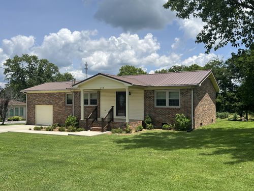 215 Curtis Ave, Alexandria, TN, 37012-2027 | Card Image