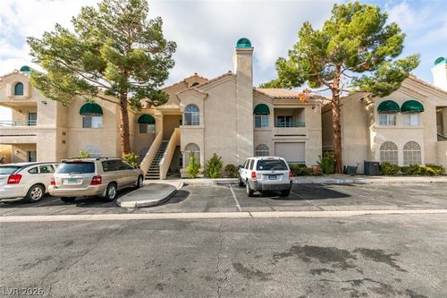 422-2251 Wigwam Pkwy, Henderson, NV, 89074-6233 | Card Image