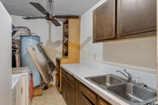 13386 Fm 858, House other with 3 bedrooms, 2 bathrooms and null parking in Ben Wheeler TX | Image 21