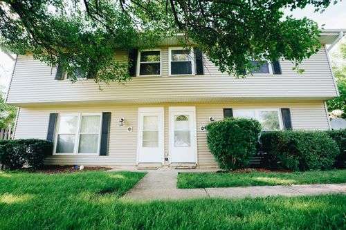10W Fernwood Dr, Bolingbrook, IL, 60440-2918 | Card Image
