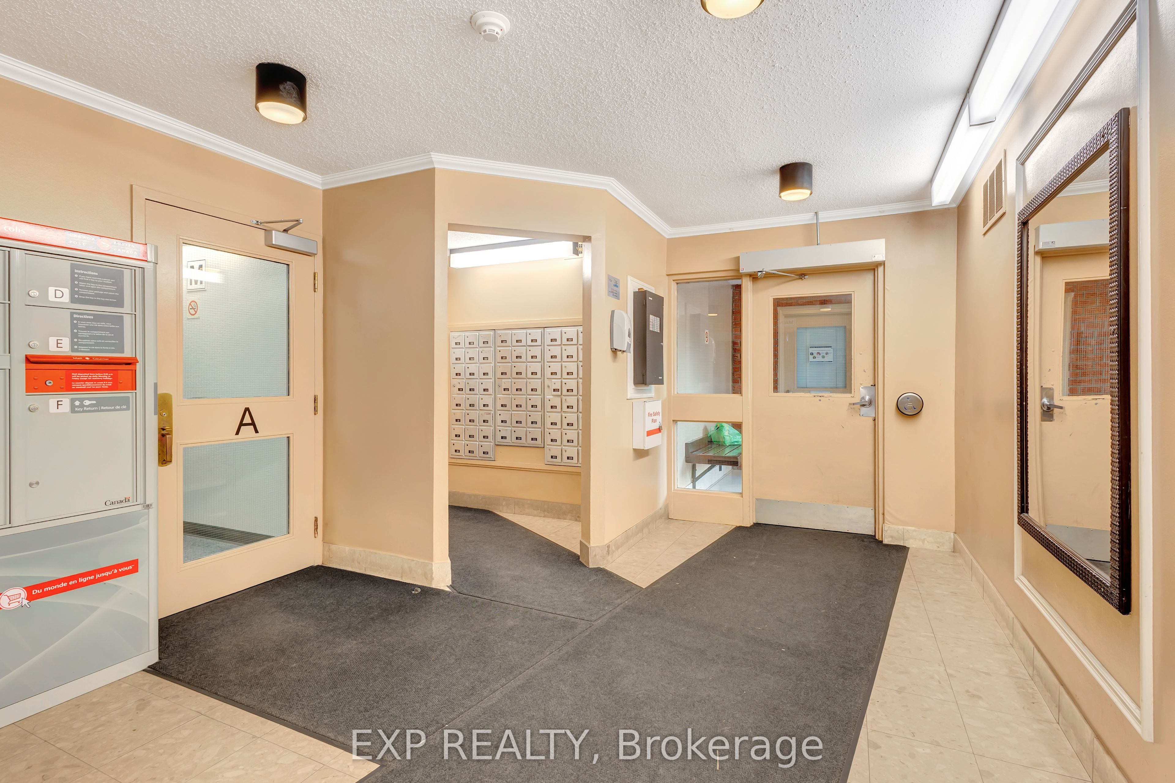 Residential Lease in Hunt Club - South Keys and Area 3