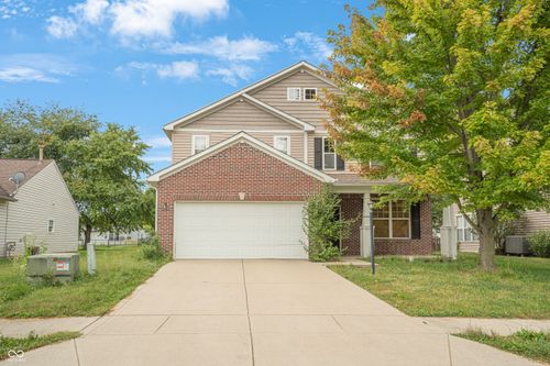 272 Brookview Dr, Brownsburg, IN, 46112-2175 | Card Image
