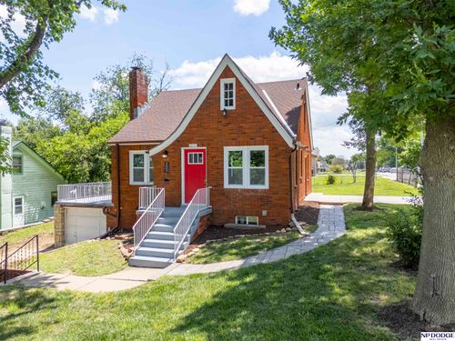 3059 Redick Avenue, Omaha, NE, 68112 | Card Image