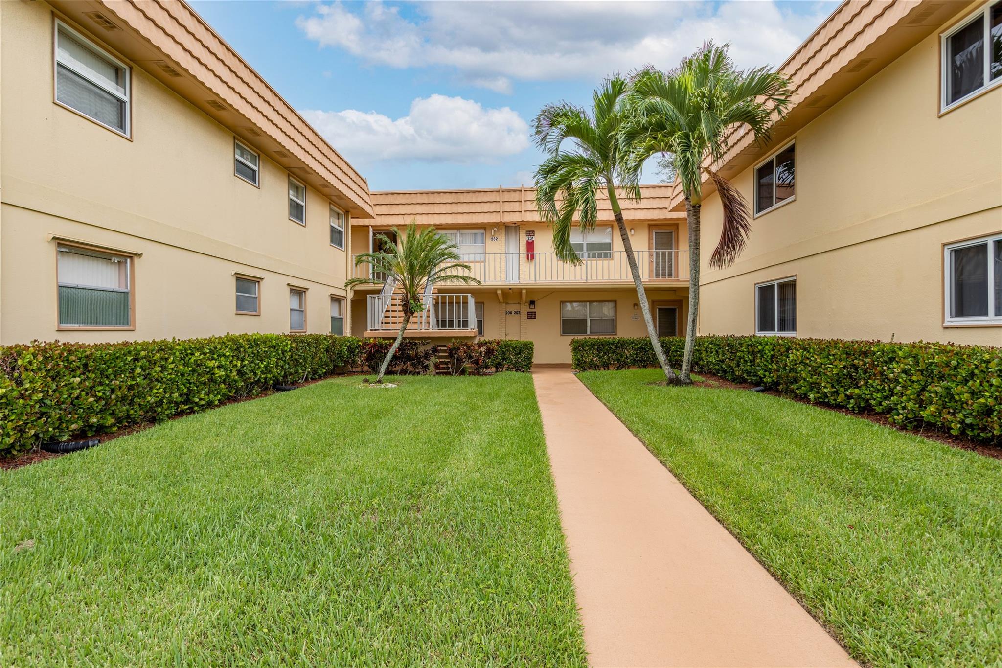 Saxony , Delray Beach, FL 33446