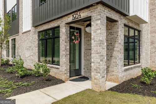 1954 8th St, Chamblee, GA, 30341-4754 | Card Image