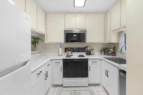 22-7940 University Avenue, La Mesa, CA, 91942 | Card Image