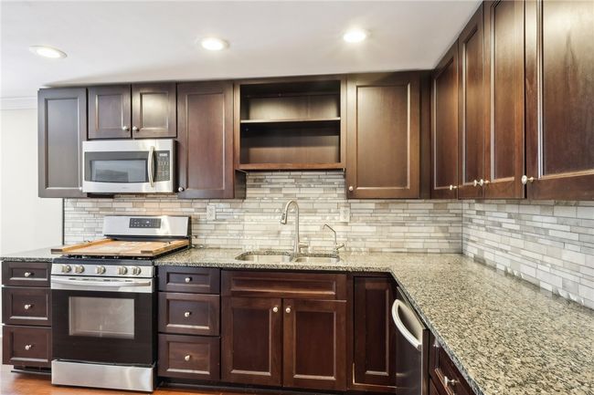 236 Shafer Rd, House other with 4 bedrooms, 3 bathrooms and 2 parking in Coraopolis PA | Image 7