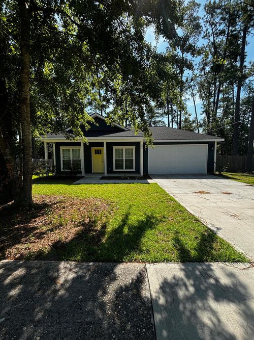 604 N Main St, Hinesville, GA, 31313-2125 | Card Image
