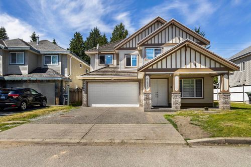 6453 141a St, Surrey, BC, V3W1R5 | Card Image