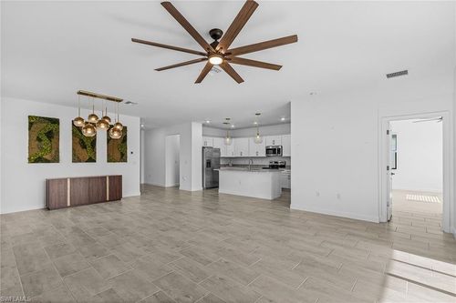 11151 Timber Creek Dr, Fort Myers, FL, 33913-9683 | Card Image