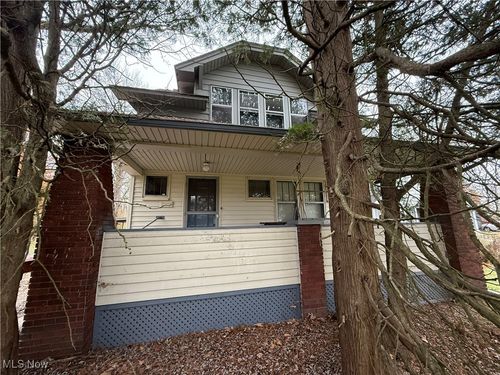 1389 Holland Ave, Youngstown, OH, 44505-3111 | Card Image