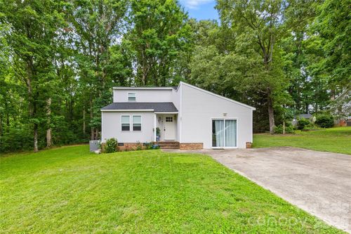 221 Reliance Rd, Kings Mountain, NC, 28086-8513 | Card Image
