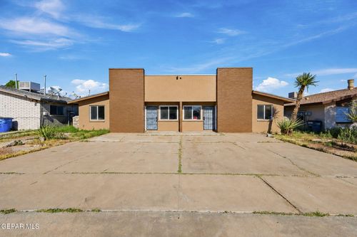 a-3016 E Glen Dr, El Paso, TX, 79936-2014 | Card Image